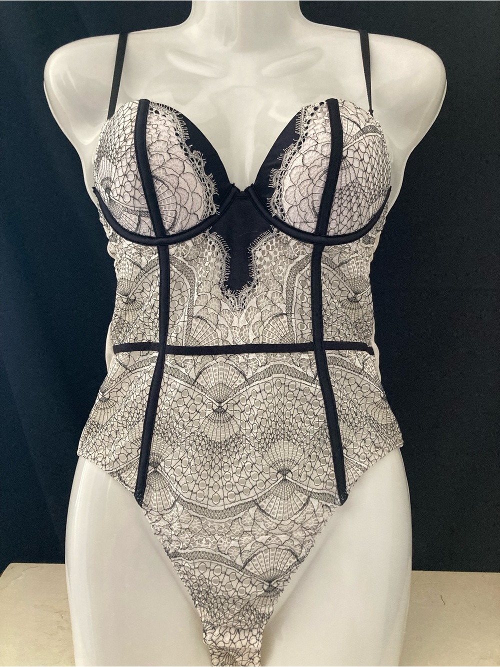 La Senza Lace Bustier Corset White Black 36B Y2K